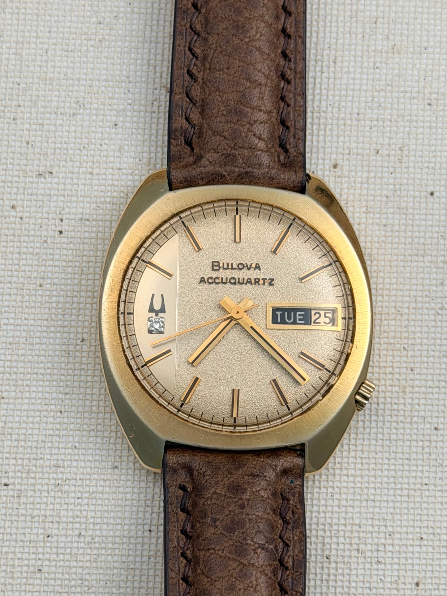 Bullova Accutron Accuquartz 14K Gold Vintage