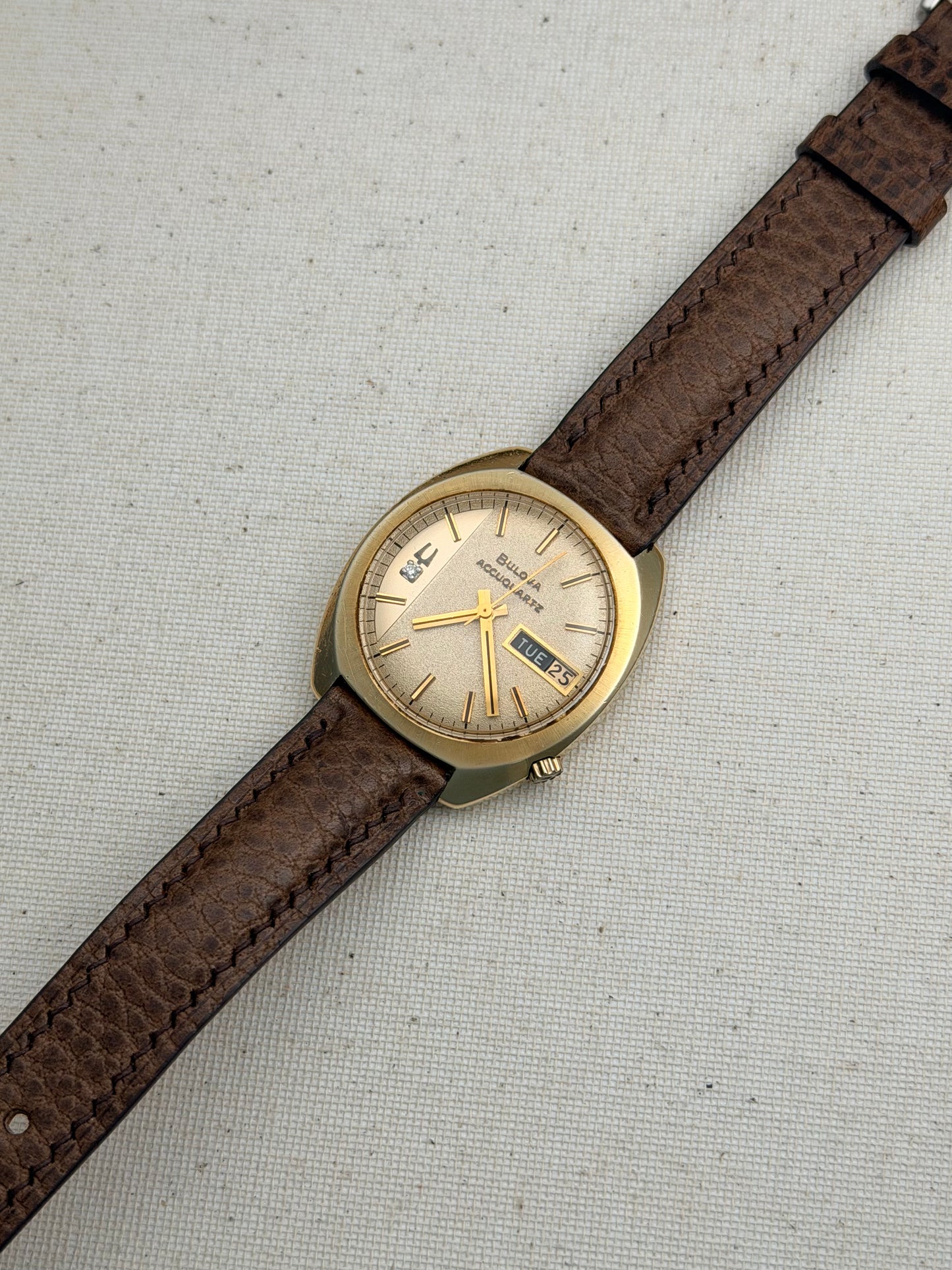 Bullova Accutron Accuquartz 14K Gold Vintage