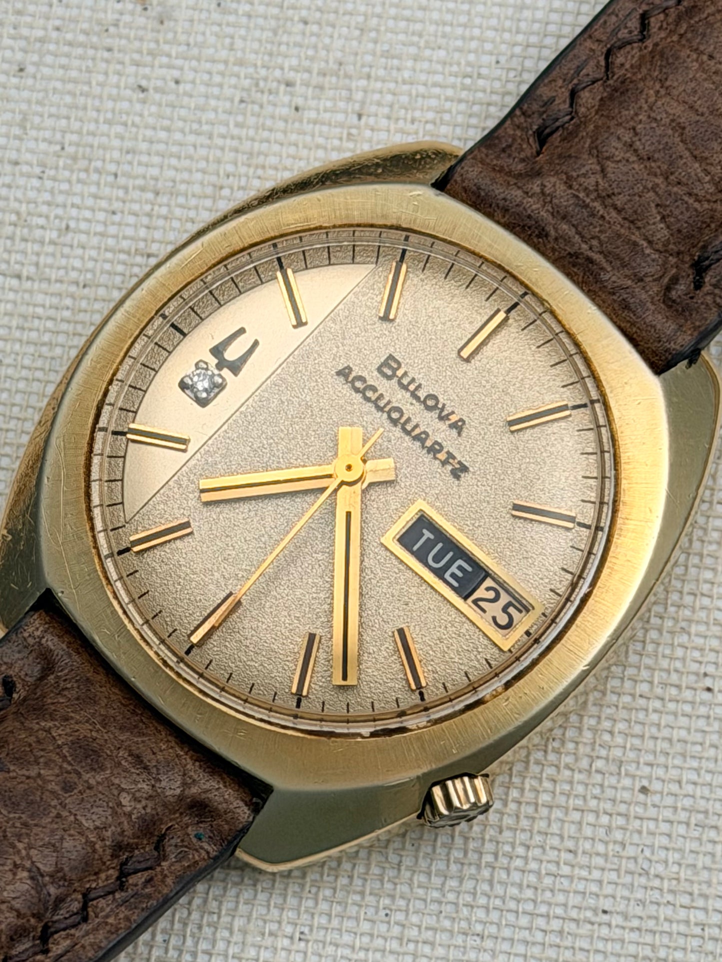 Bullova Accutron Accuquartz 14K Gold Vintage