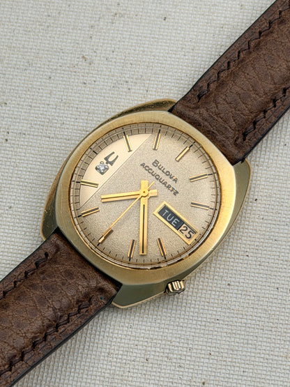 Bullova Accutron Accuquartz 14K Gold Vintage