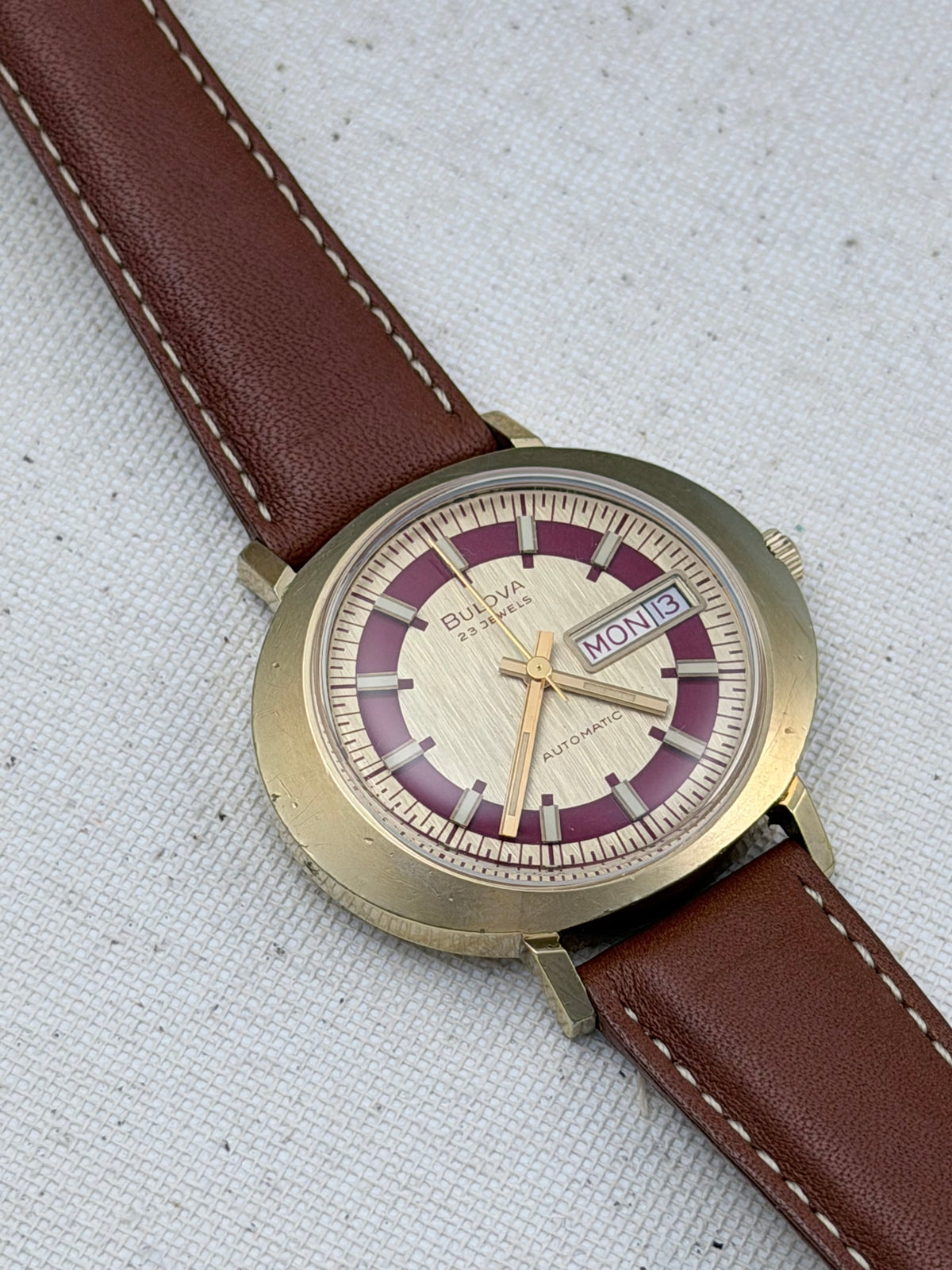 Bulova "Golden" Vintage