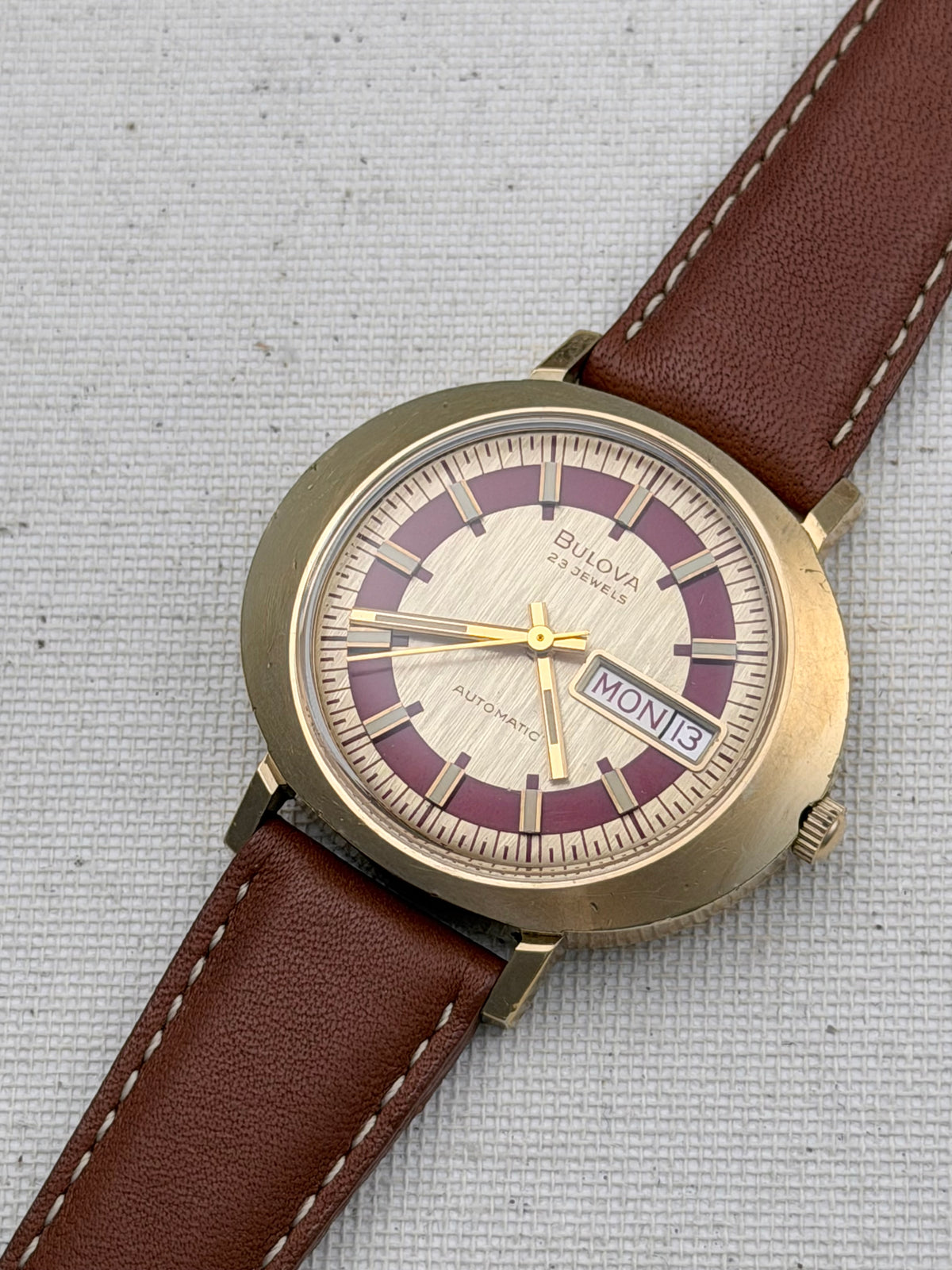 Bulova "Golden" Vintage