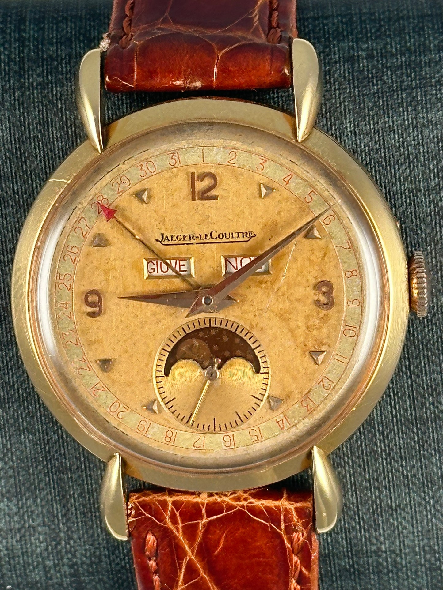 Jaeger-Lecoultre Triple Date Moonphase Calendar ref 2722 Vintage 18k