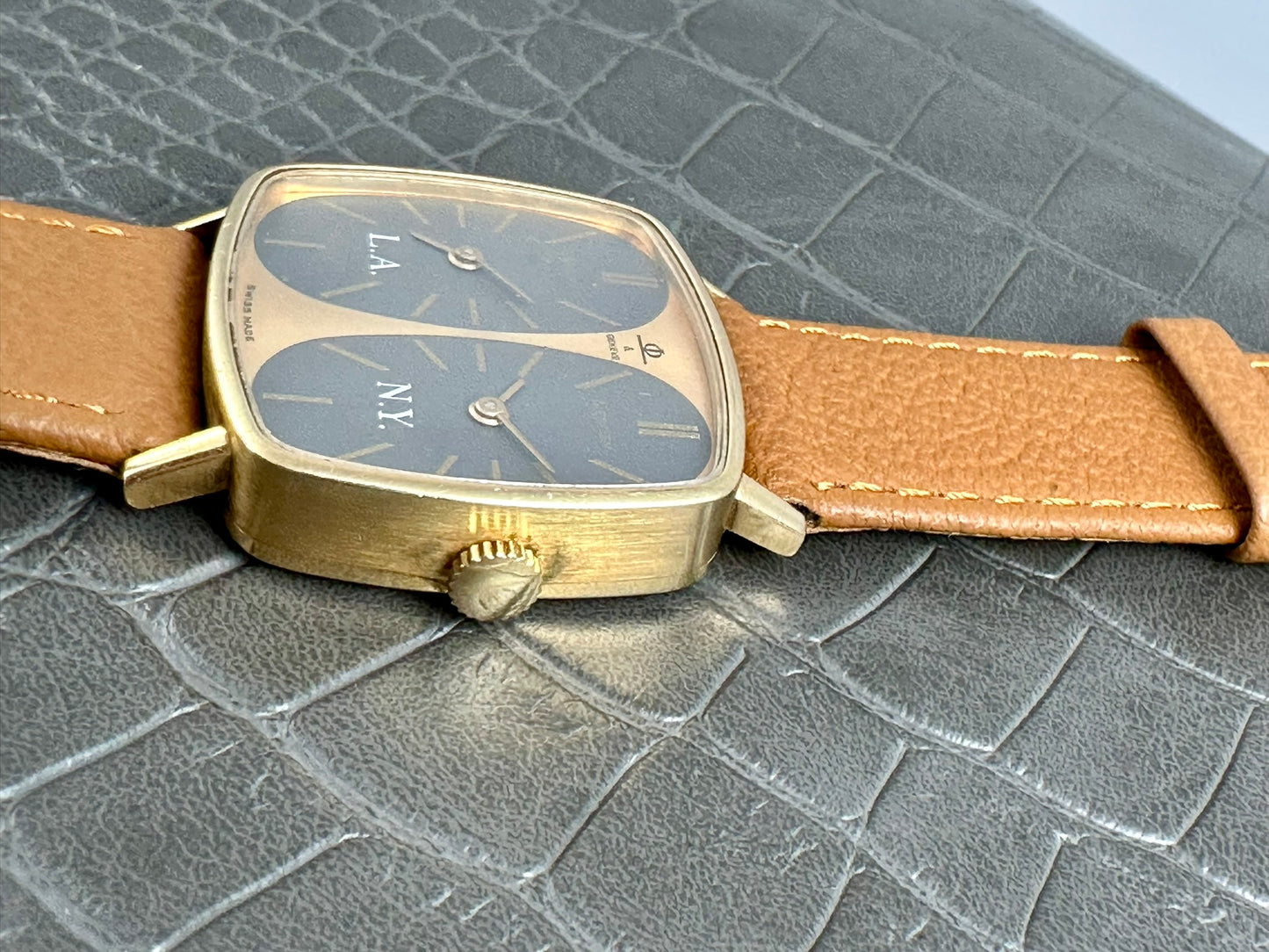 Baume Mercier Dual Time Vintage 18k