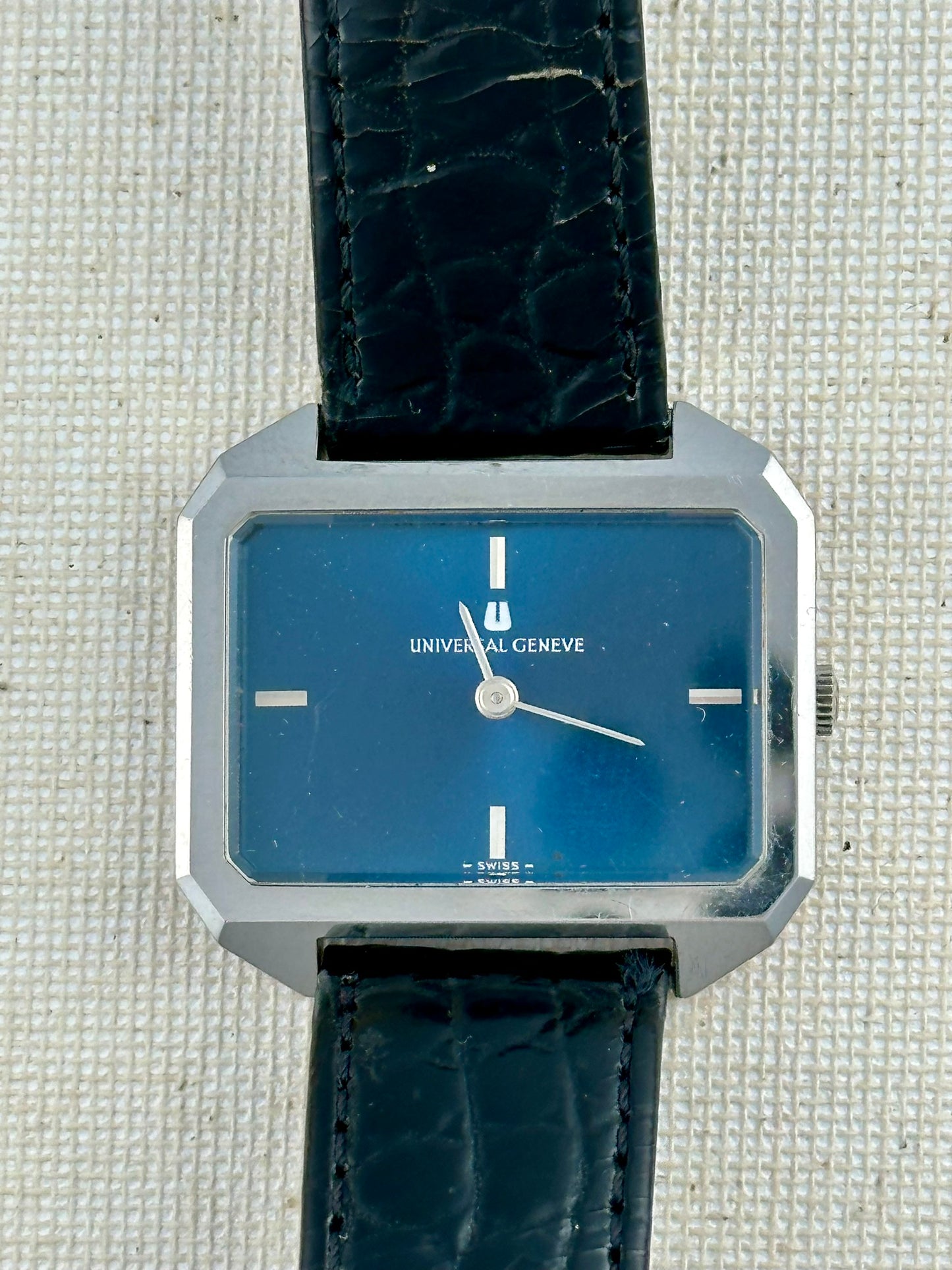 Universal Geneve Vintage NOS