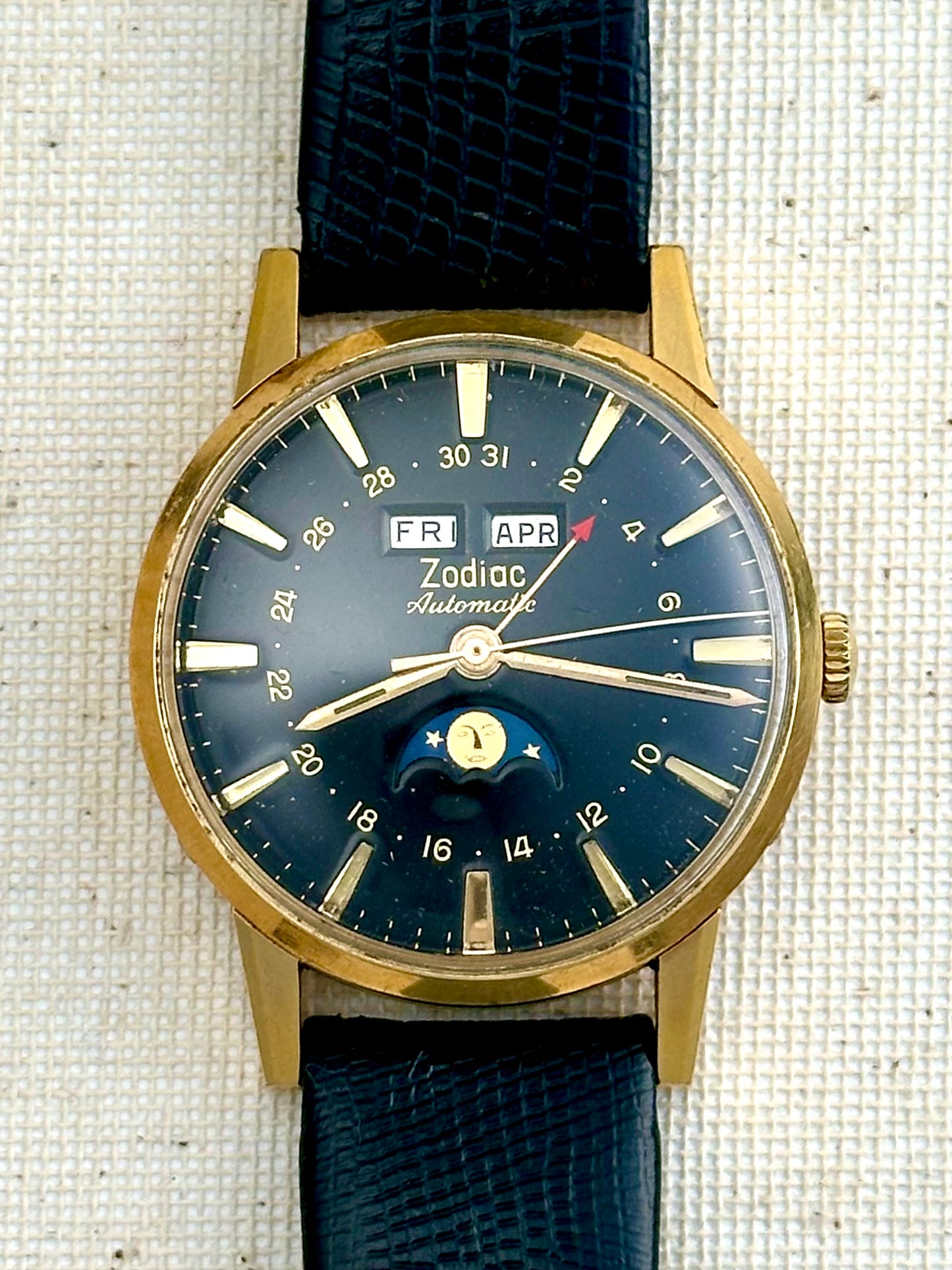 Zodiac Triple Calendar Moonphase Vintage