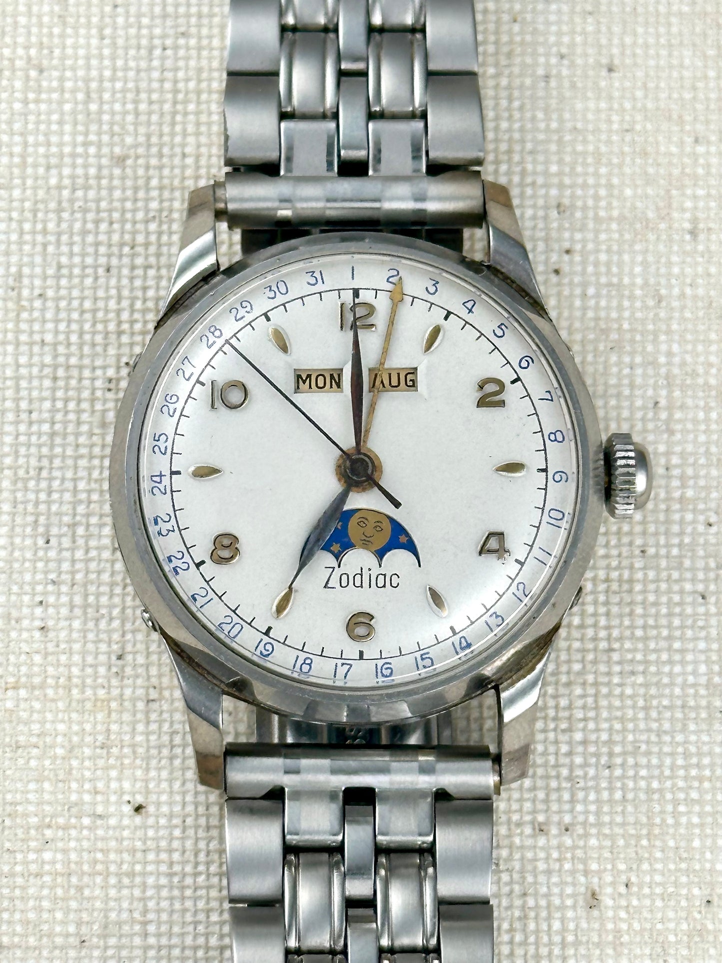 Zodiac Triple Calendar Moonphase Vintage