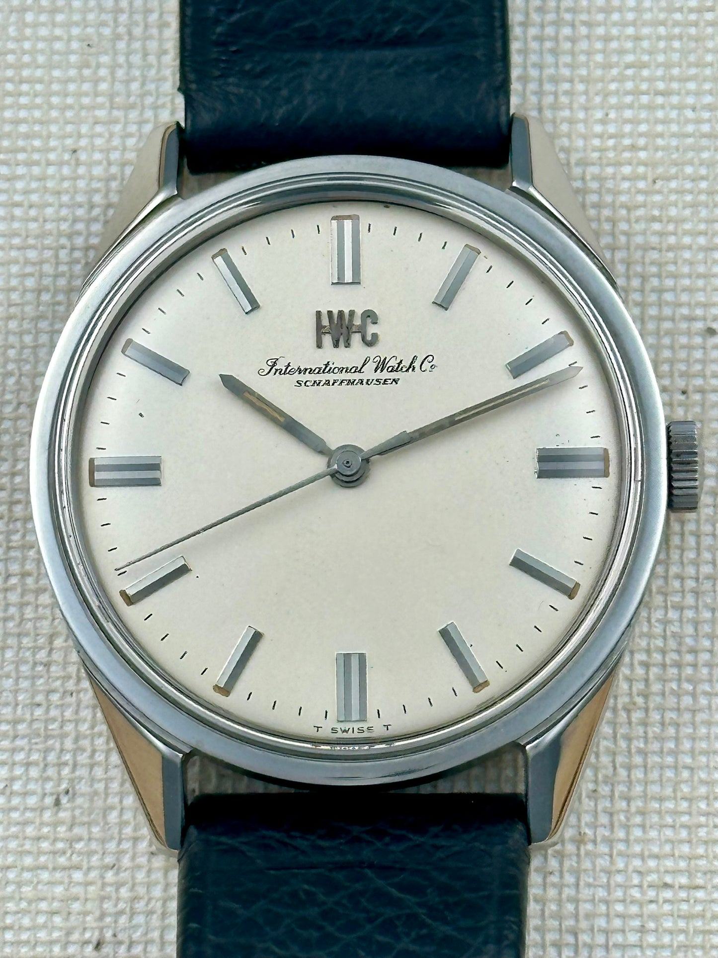 IWC Vintage ref 810 Vintage w/Box and Hangtag